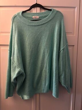 Zenana Outfitters Oversized Crewneck Sweater in Mint Green